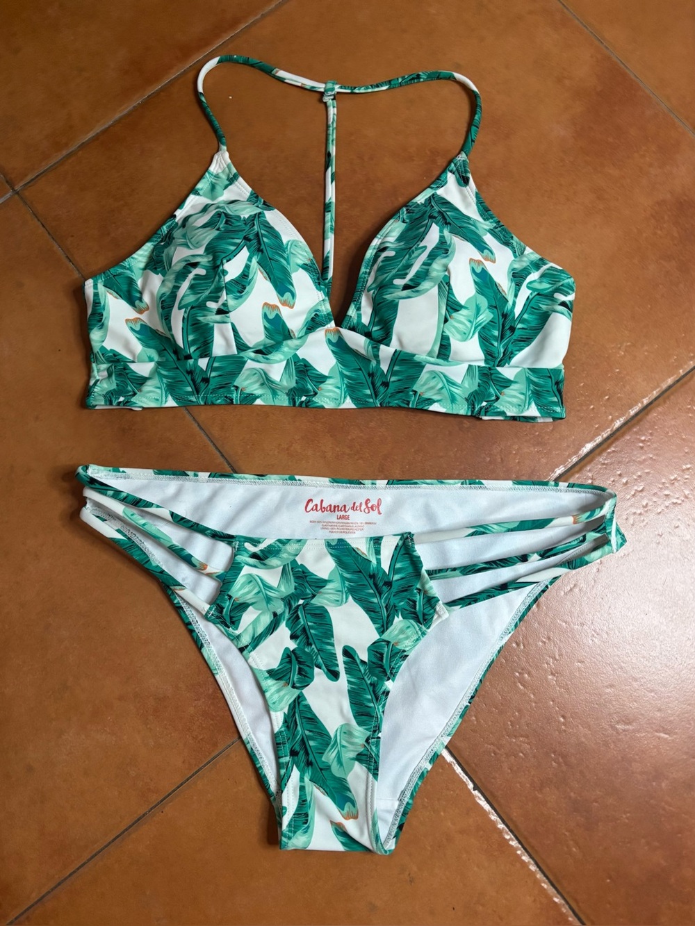 Cabana del Sol green/white tropical leaf print bikini Racerback & side straps.